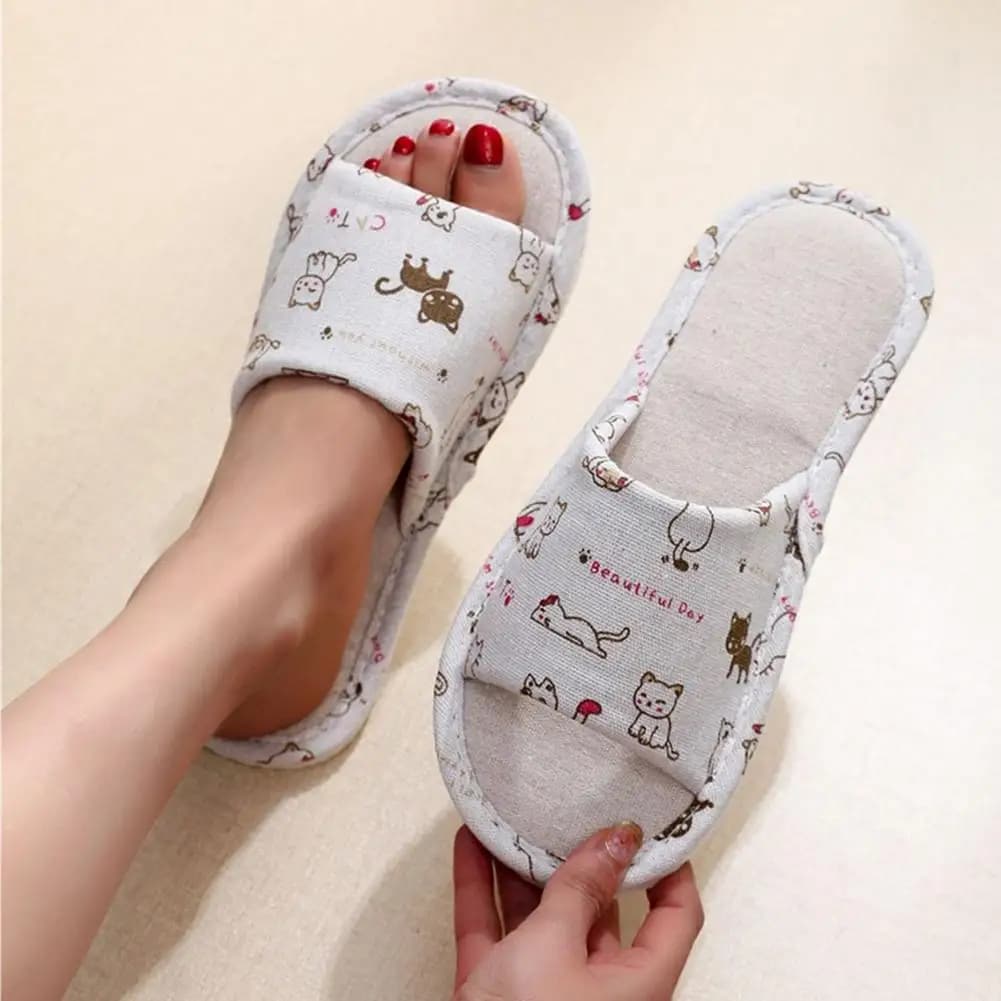 Women's Home Slippers Breathable Linen Lightweight Indoor Slip On Shoes — image 2