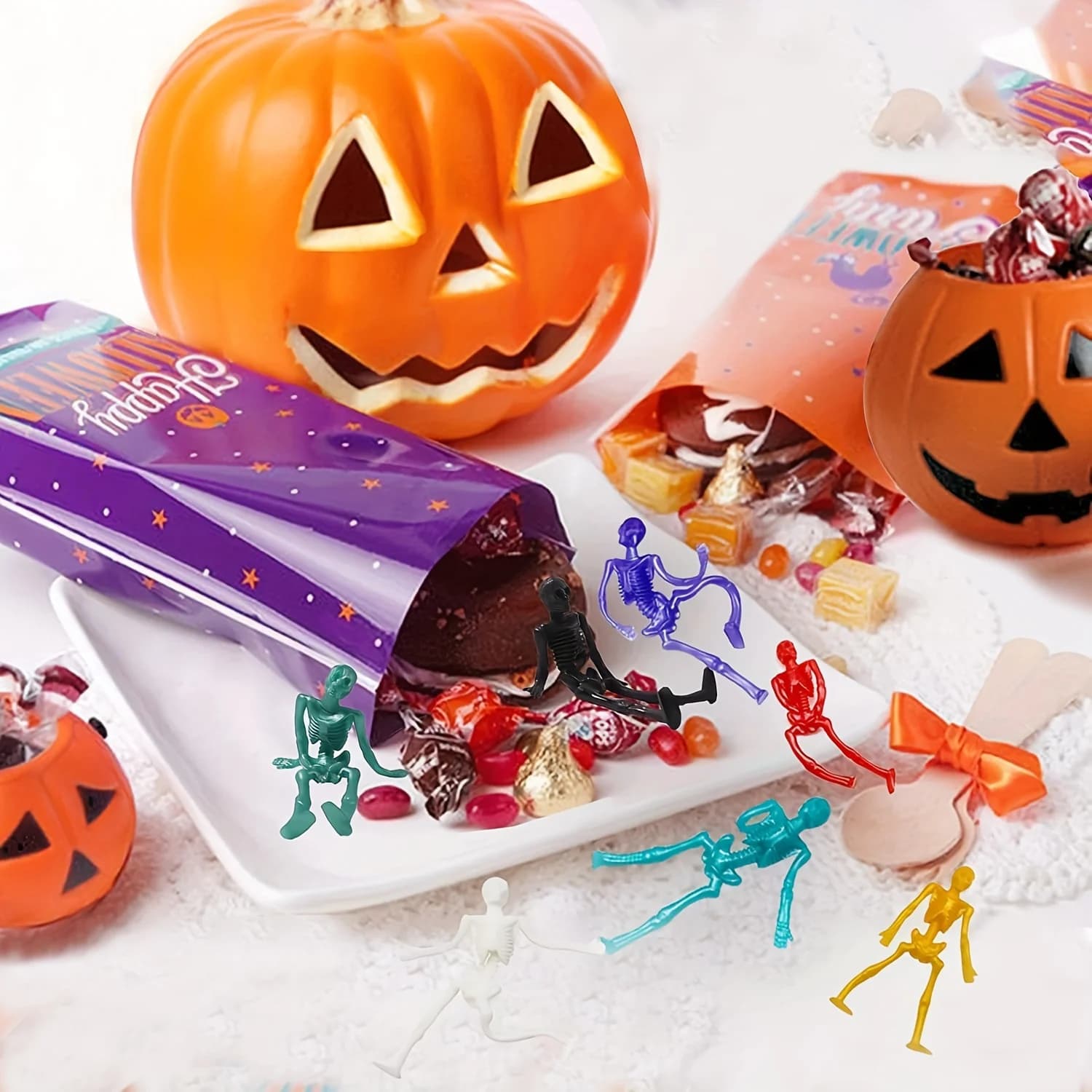 50 Pcs Stretchy Skeleton Sticky Toys Halloween Squishy Skull Party Set — image 5