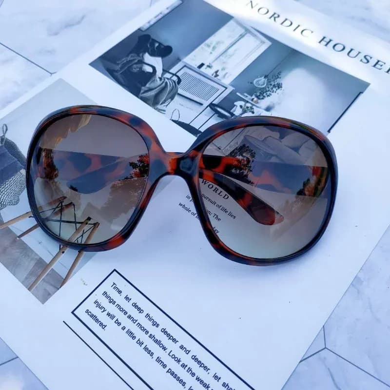 Women's Large Frame Circular Sunglasses New UV400 Fashion Sun Glasses Shape Lady — image 9