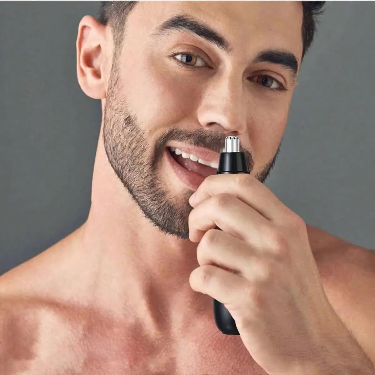 Electric Nose Hair Trimmer Ear Eyebrow Facial Hair Remover for Men and Women — image 5