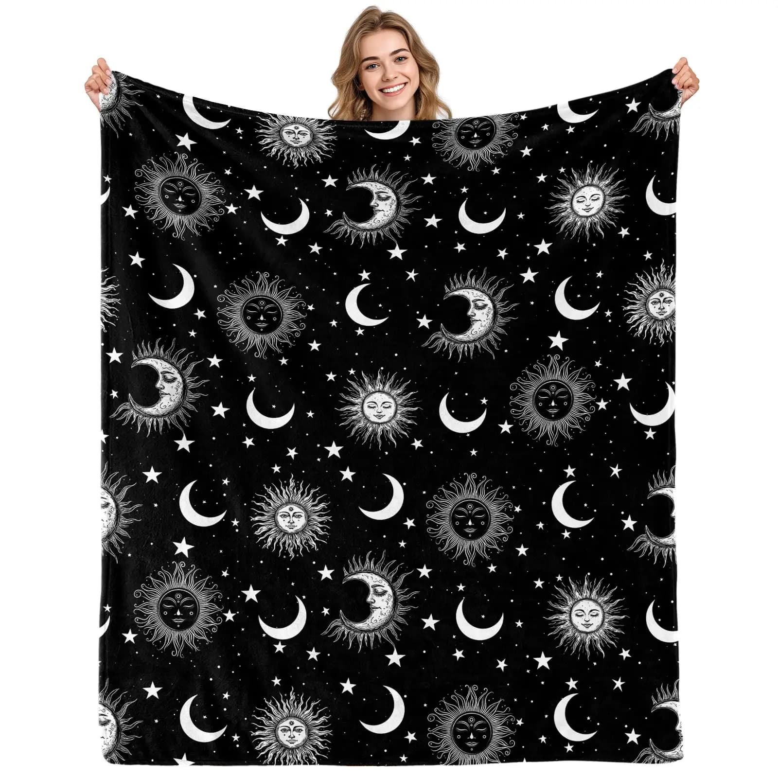 Spiderweb Pattern Throw Black White Gothic Halloween Bedding — image 9