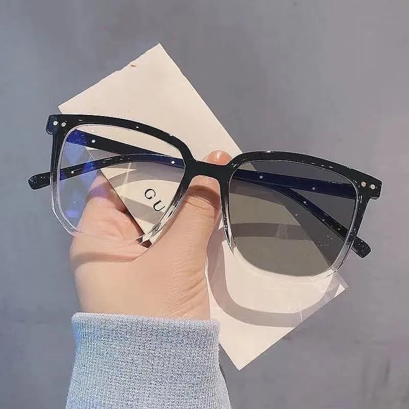 Photochromic Myopia Glasses Colour Changing Square Smart Sunglasses Trendy — image 2